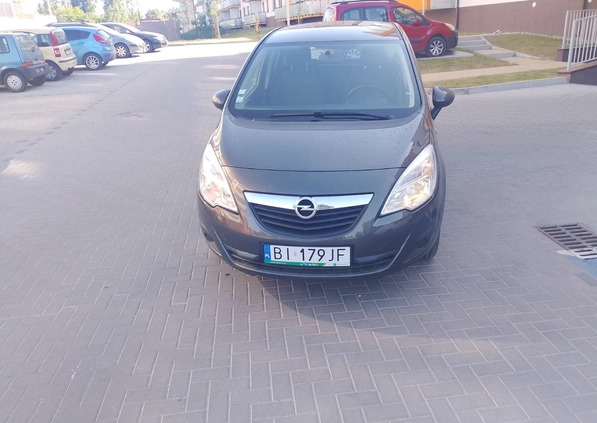 Opel Meriva cena 21500 przebieg: 179000, rok produkcji 2013 z Białystok małe 781